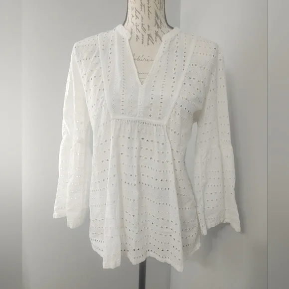 LOFT White Eyelet Blouse - Picture 2 of 10